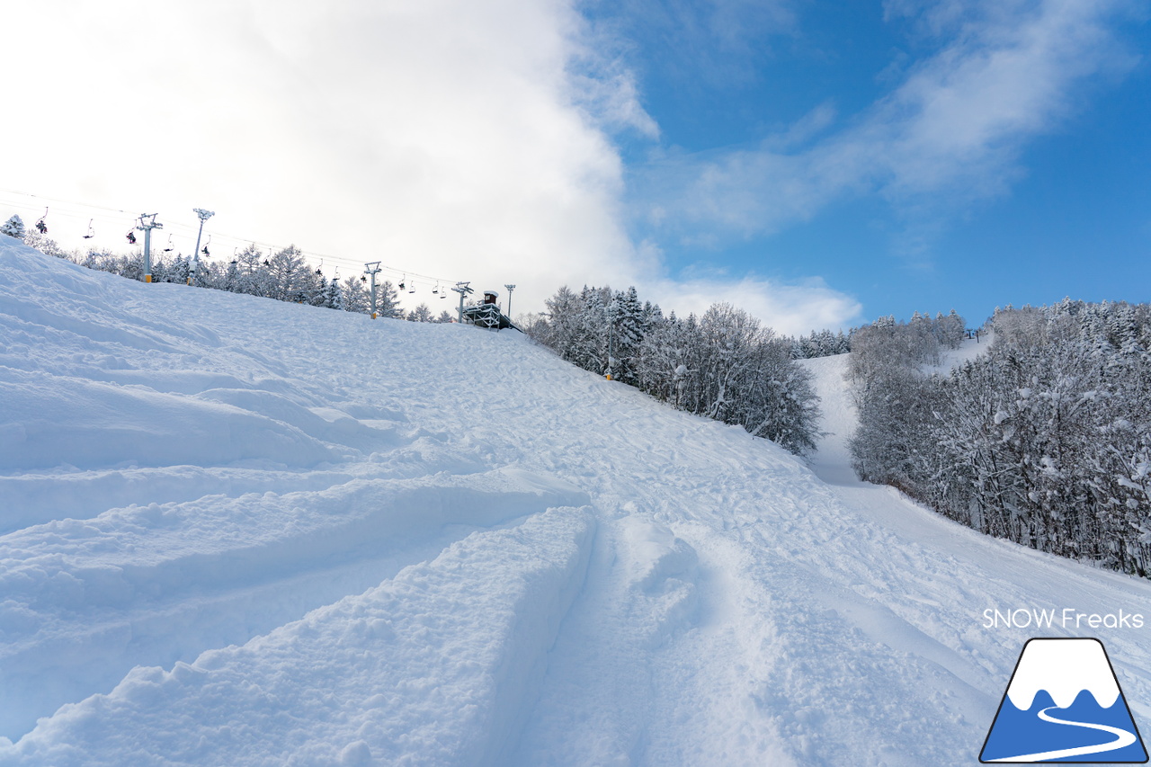 士別市日向スキー場　地元スキーヤーの皆さんと一緒に道北屈指の豪雪パウダーを心ゆくまで、滑る、滑る、滑る！